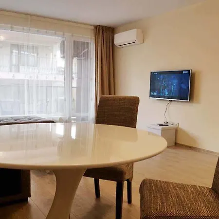 Apartment Kashtite *