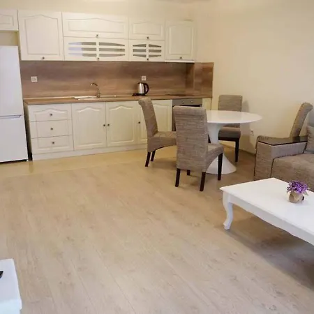 Apartamento Kashtite